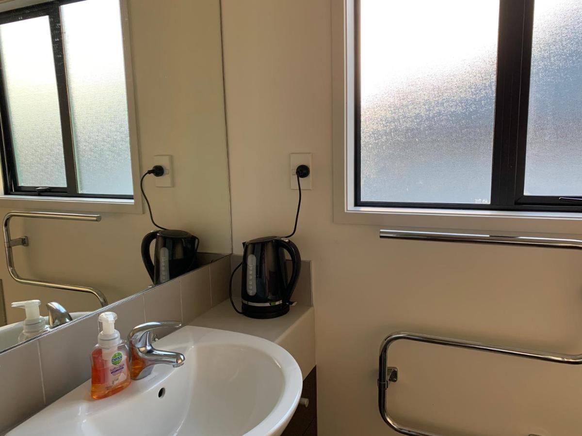 Albany Oteha Home-Bnb オークランド エクステリア 写真